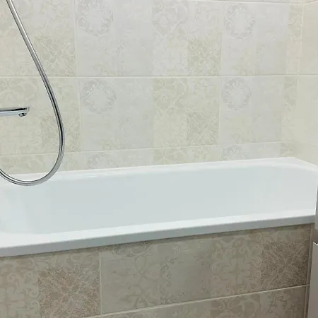 на франка דירה *